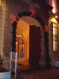 Zdobený vchod do Slovanského domu