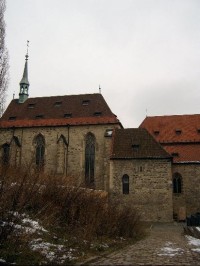 Kostel Sv.Františka: Dvoulodí kostela sv. Františka, který má tvary raně gotické. 