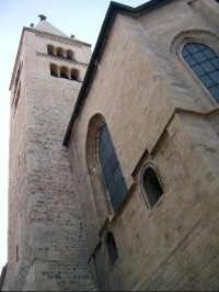 Hrad - klášter benediktek