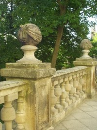 Podzámecká zahrada - polodetail kamenného schodišt