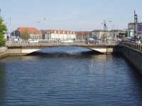 most přes kanál