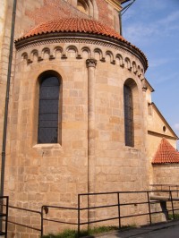 Velehrad - románský závěr baziliky