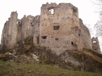 Hradba Uhroveckého hradu