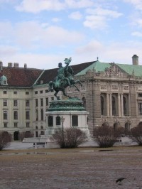 Vídeň - Socha před Hofburgem