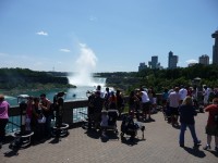 Promenáda kolem řeky Niagara