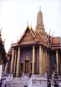 Bangkok - královský pantheon; skrývá sochy králů dynastie Chakri