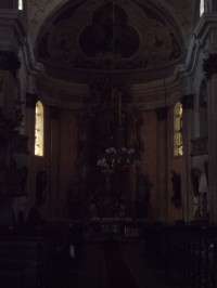 interiér kostela
