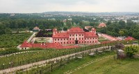 Botanická zahrada Praha Troja - výhled z vinice sv. Kláry na Trojský zámek -  květen 2014