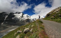 Rakousko - Pasterze ledovec  a hora  Grossglockner