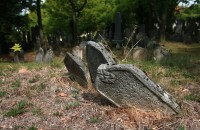 Mikulov židovský hřbitov podzim  2016