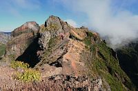 Pico do Arieiro (1818 m.n.m.) - třetí nejvyšší bod ostrova Madeira