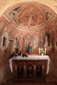 Slovinsko - Hrastovlje - kostel sv. Trojice - malby na zdech- výklad  bible