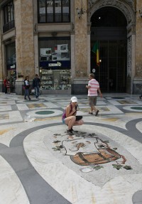 Neapol - Galleria Umberto I  - zvěrokruh na podlaze  galerie