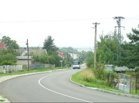 Bobrovníky - hlavní silnice procházející městem: Bobrovníky - hlavní silnice procházející městem