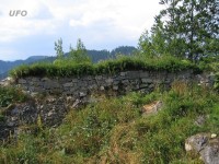 vše zarostlo - Liptov.hrad