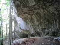 před jeskyní Mažarná