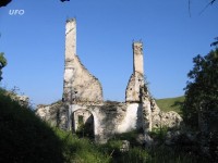 zbytky obytné části kostela na Sklabině