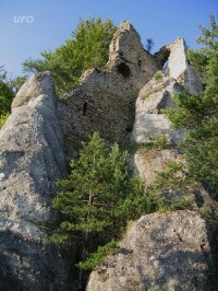 hrad Hričov - predný palác
