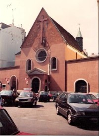 vídeň: kostel kapucínů s hrobkami habsburských panovníků, impozantní hrobka Marie Terezie i strohá jejího manžela 