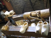 Ruční výroba dřeváků