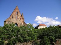 Klášter a zámek v Dolních Kounicích