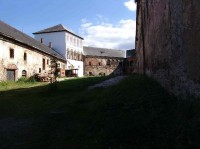 Branná - hrad,: Vnútorné nádvorie