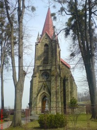 komorní lhotka kostel