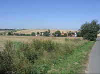 Heřmanice u Oder: Pohled na vesnici, z cesty na Vítovku