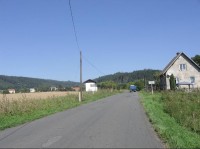 Vítovka: Pohled na vjezd do obce, směrem od Oder