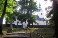 Kostel: Gotický farní kostel svatého Petra a Pavla