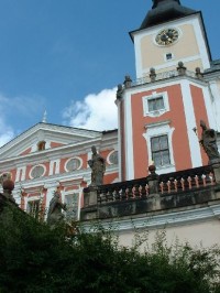 Broumovský klášter: Broumov ?  benediktinský klášter  s kostelem sv.Vojtěcha