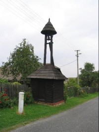 Dřevěná zvonička