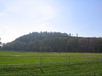 Štandl-pohled na kopec od jízdárny