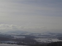 výhled jihozápadním směrem, vpravo Bílá hora