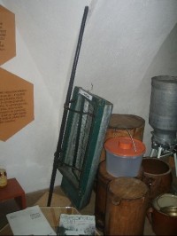 nejstarší medomet v expozici muzea včelařství