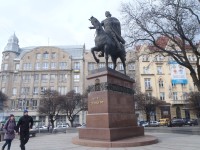 Lvov, Haličské náměstí, památník krále Daniila