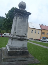 Hornický pomník 1