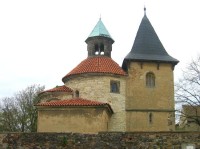 Kostel Narození Panny Marie: Románský kostelík s pozdějšími přístavbami