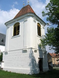 Zvonice u kostela sv. Vavřince: Veliká Ves