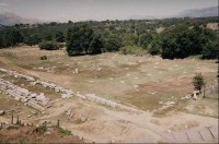 Zbytky chrámu nedaleko Apollónova chrámu