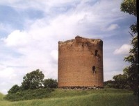 Zřícenina strážní věže na obcí Stolpe