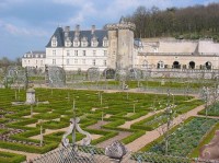 Zámek a francouzská zahrada
