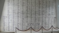 Památník USS Arizona...jména všech padlých námořníků :(