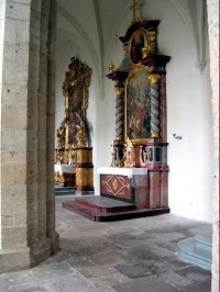 Zlatá Koruna: interiér klášterního kos