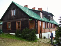 Wielka Racza - turistická chata - Schronisko PTTK na Wielkiej Raczy  (červen 2013)