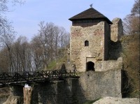 most s věží - vstup do vnitřního hradu
