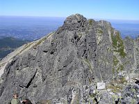 pohled od vrcholu Buczynowej Straźnicy na Czarne Ściany (září 2009)