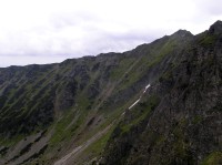 Goryczkowa Czuba - vrchol a boční hřeben zvaný Kondratowy Wierch (červen 2010)