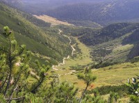 Kondracka Przełęcz - pohled ze sedla do Doliny Kondratowej (září 2009)