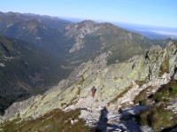 Svinica - ve stoupání pod vrcholem (v pozadí Tichá dolina)
